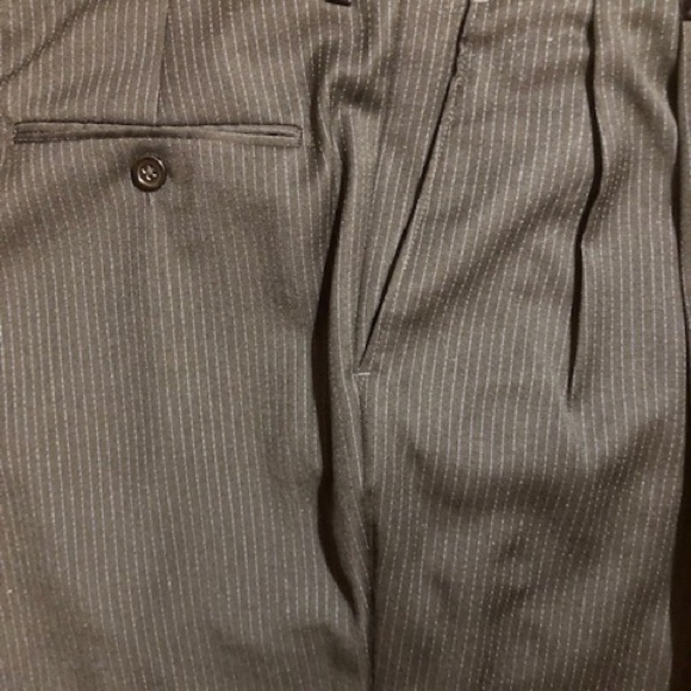 Custom suit - Picture 7 of 8